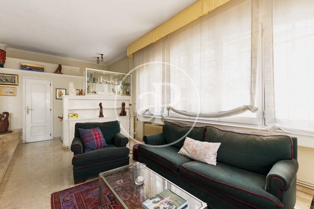 4 chambre Villa/Maison à vendre à Montcada i Reixac - 690 000 € (Ref: 9907591)