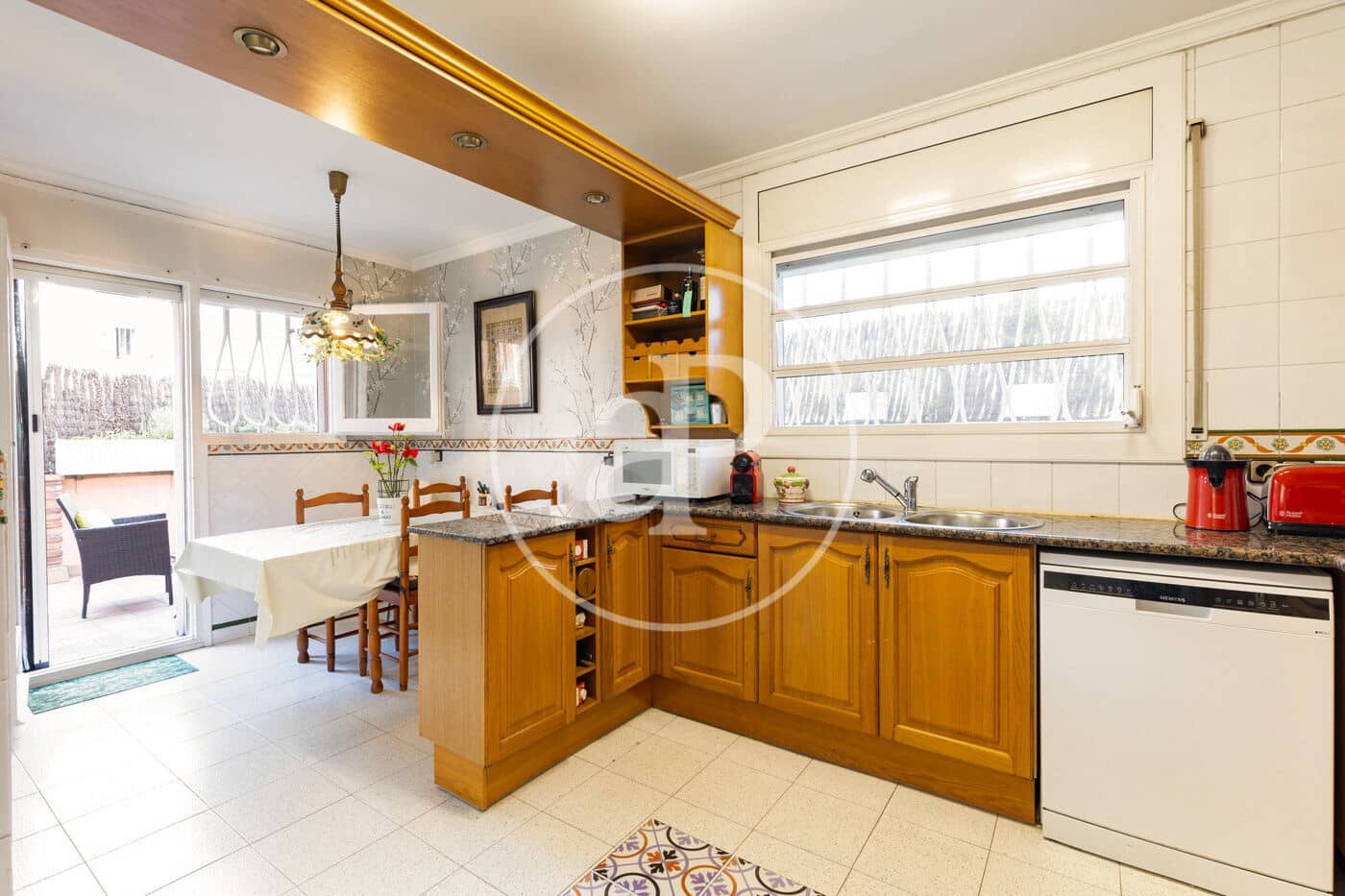 4 bedroom Villa for sale in Montcada i Reixac - € 690,000 (Ref: 9907591)