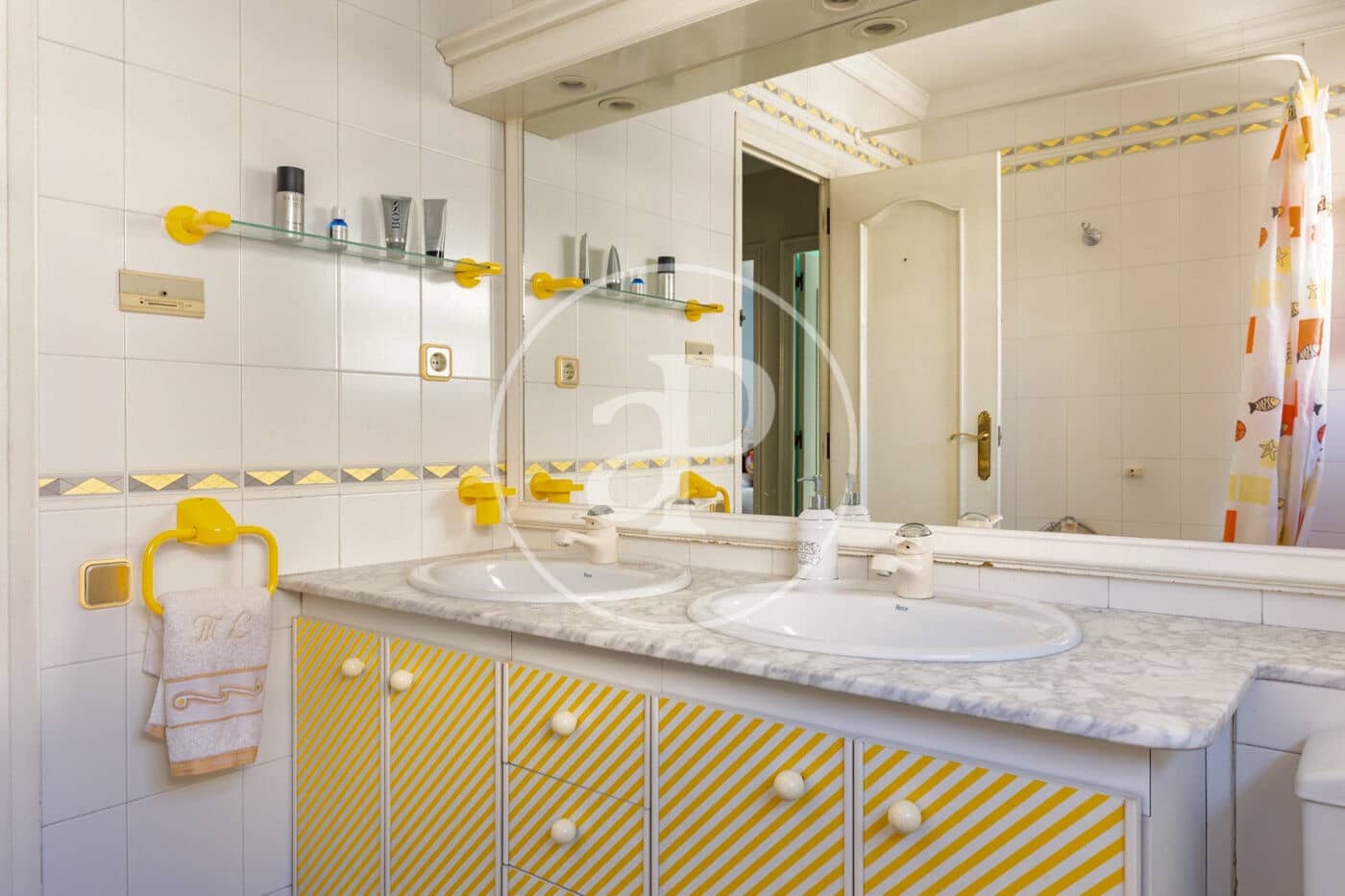 4 bedroom Villa for sale in Montcada i Reixac - € 690,000 (Ref: 9907591)