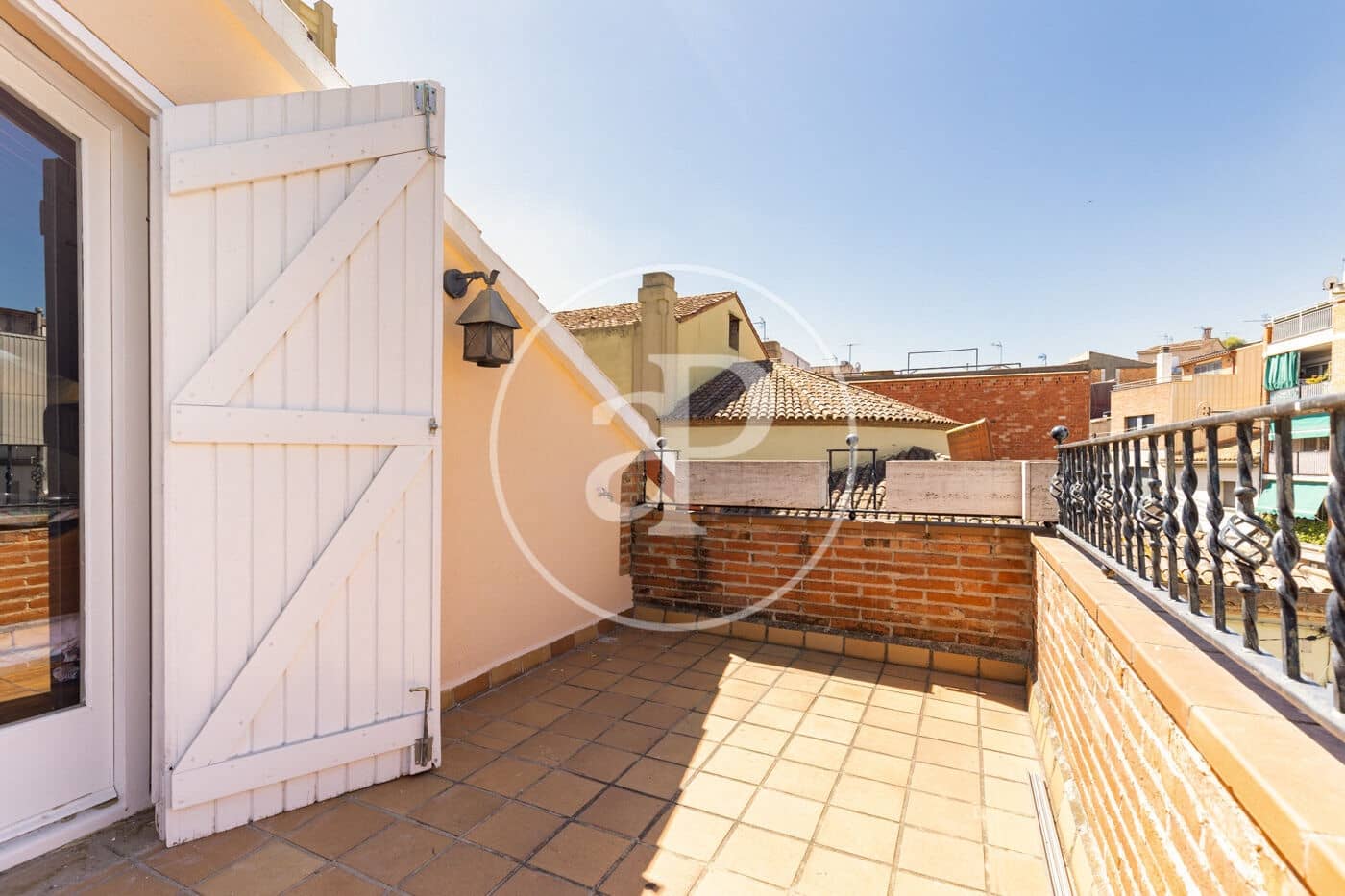4 bedroom Villa for sale in Montcada i Reixac - € 690,000 (Ref: 9907591)