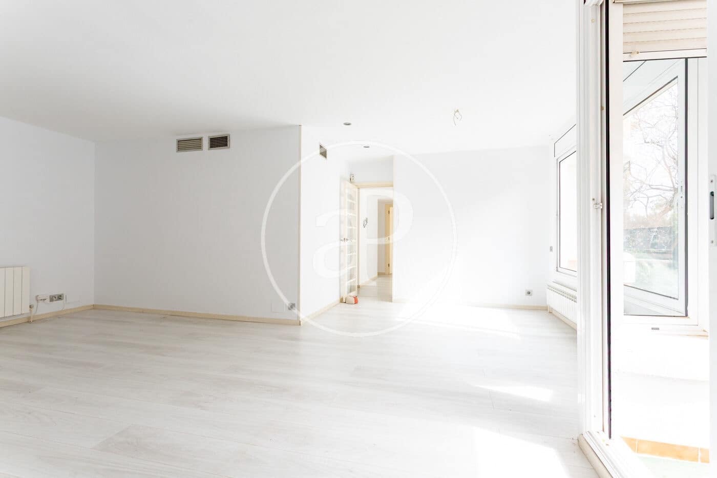 4 sovrum Lägenhet till salu i Barcelona stad med pool - 750 000 € (Ref: 9907594)