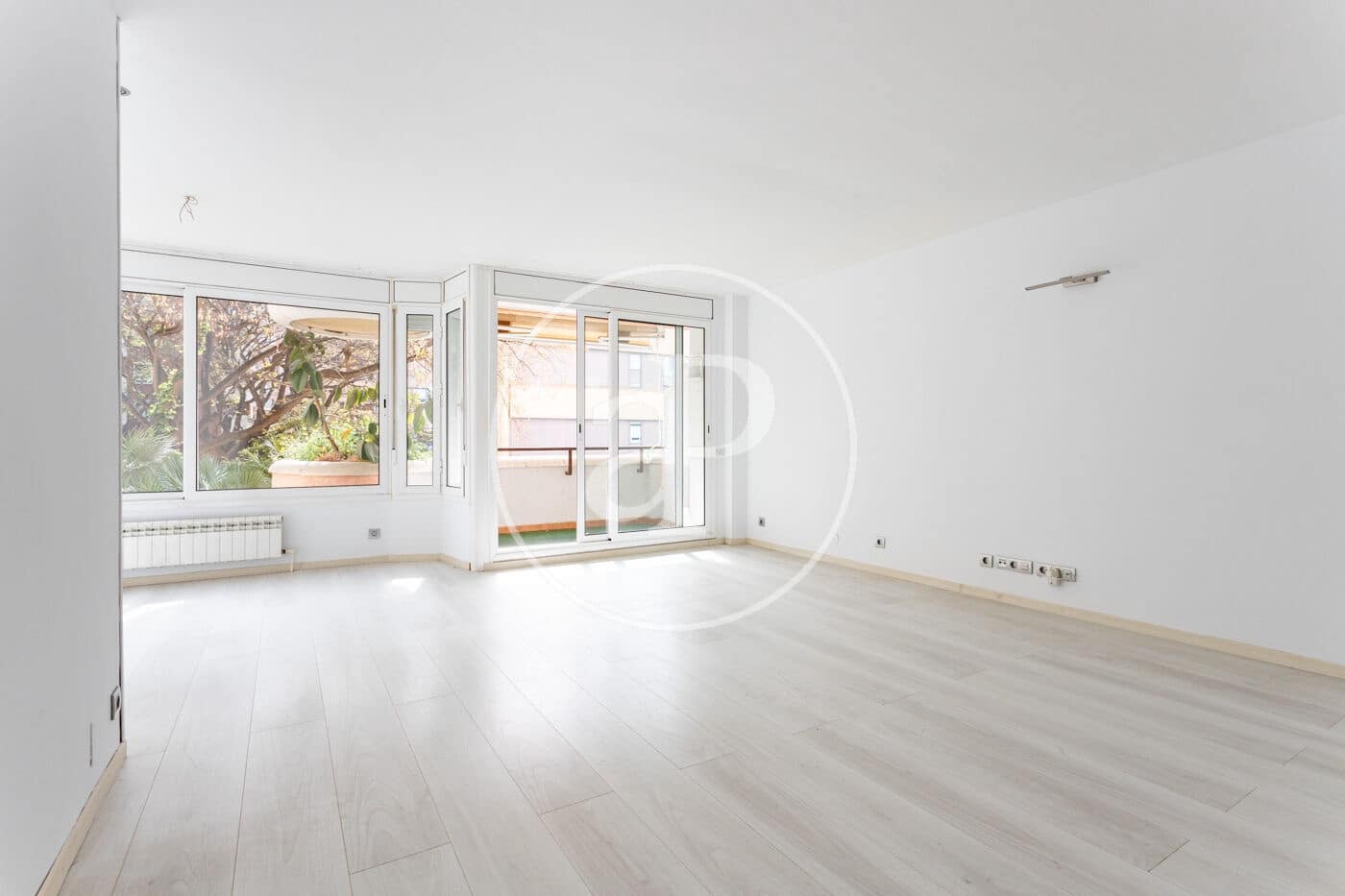 4 sovrum Lägenhet till salu i Barcelona stad med pool - 750 000 € (Ref: 9907594)