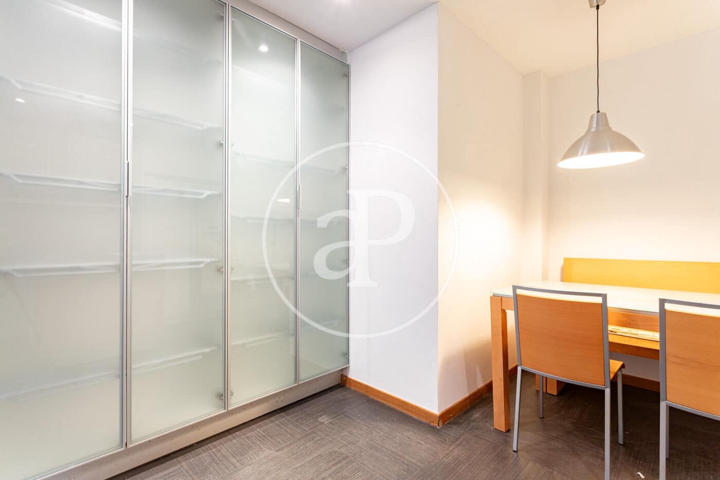 4 sovrum Lägenhet till salu i Barcelona stad med pool - 750 000 € (Ref: 9907594)