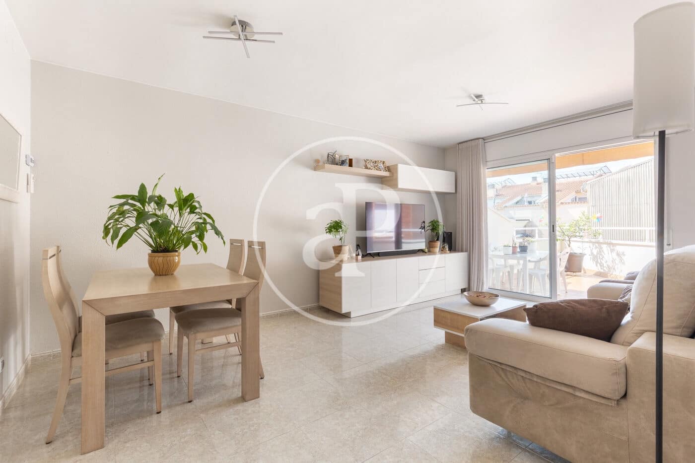 4 soveværelse Villa til salg i Rubi - € 460.000 (Ref: 9911034)