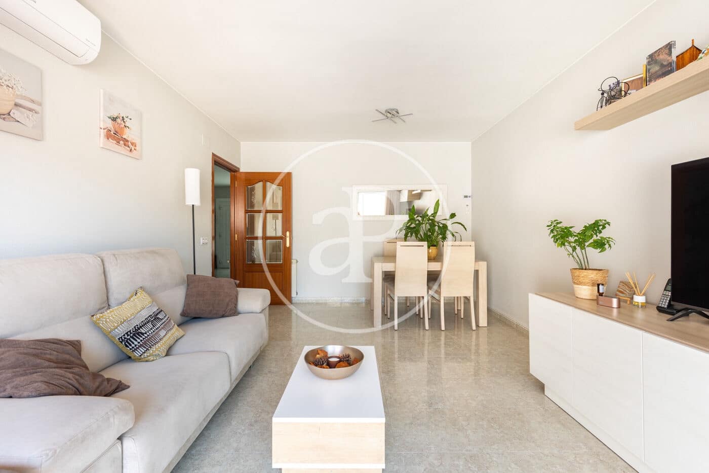 4 soveværelse Villa til salg i Rubi - € 460.000 (Ref: 9911034)
