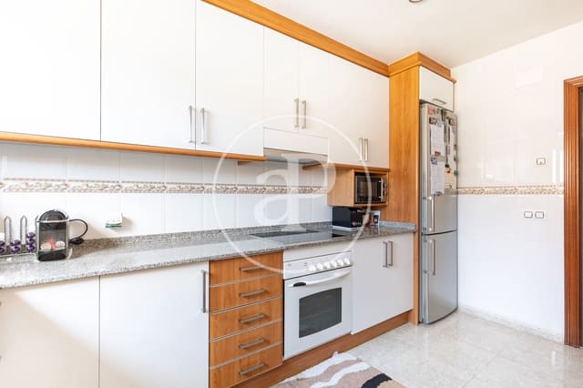 4 soveværelse Villa til salg i Rubí - € 460.000 (Ref: 9911034)