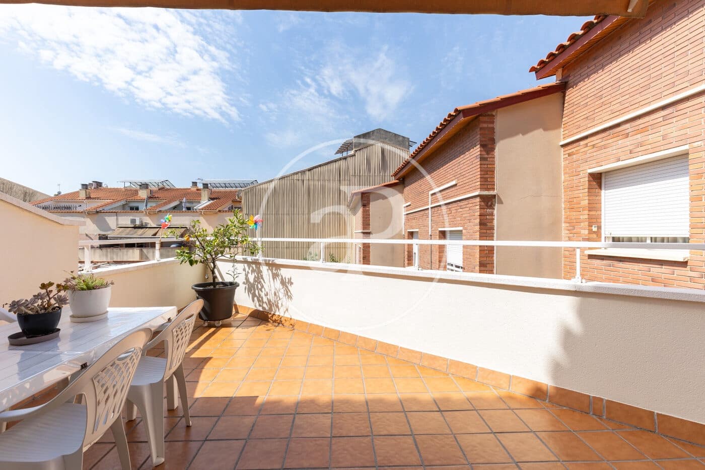 4 soveværelse Villa til salg i Rubi - € 460.000 (Ref: 9911034)