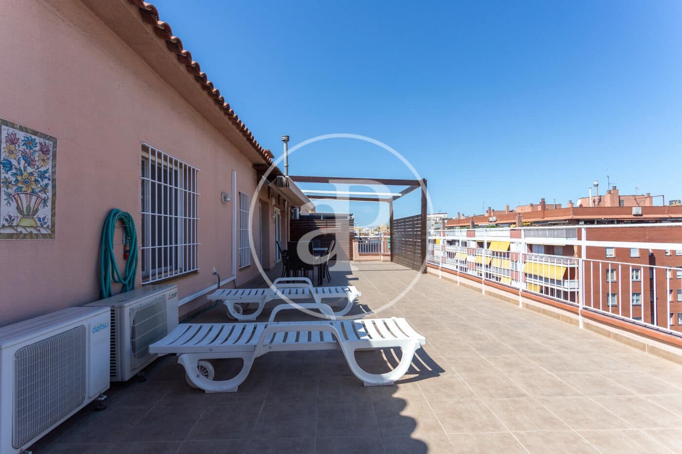 4 bedroom Apartment for rent in Barcelona city - € 1,882 (Ref: 9911036)