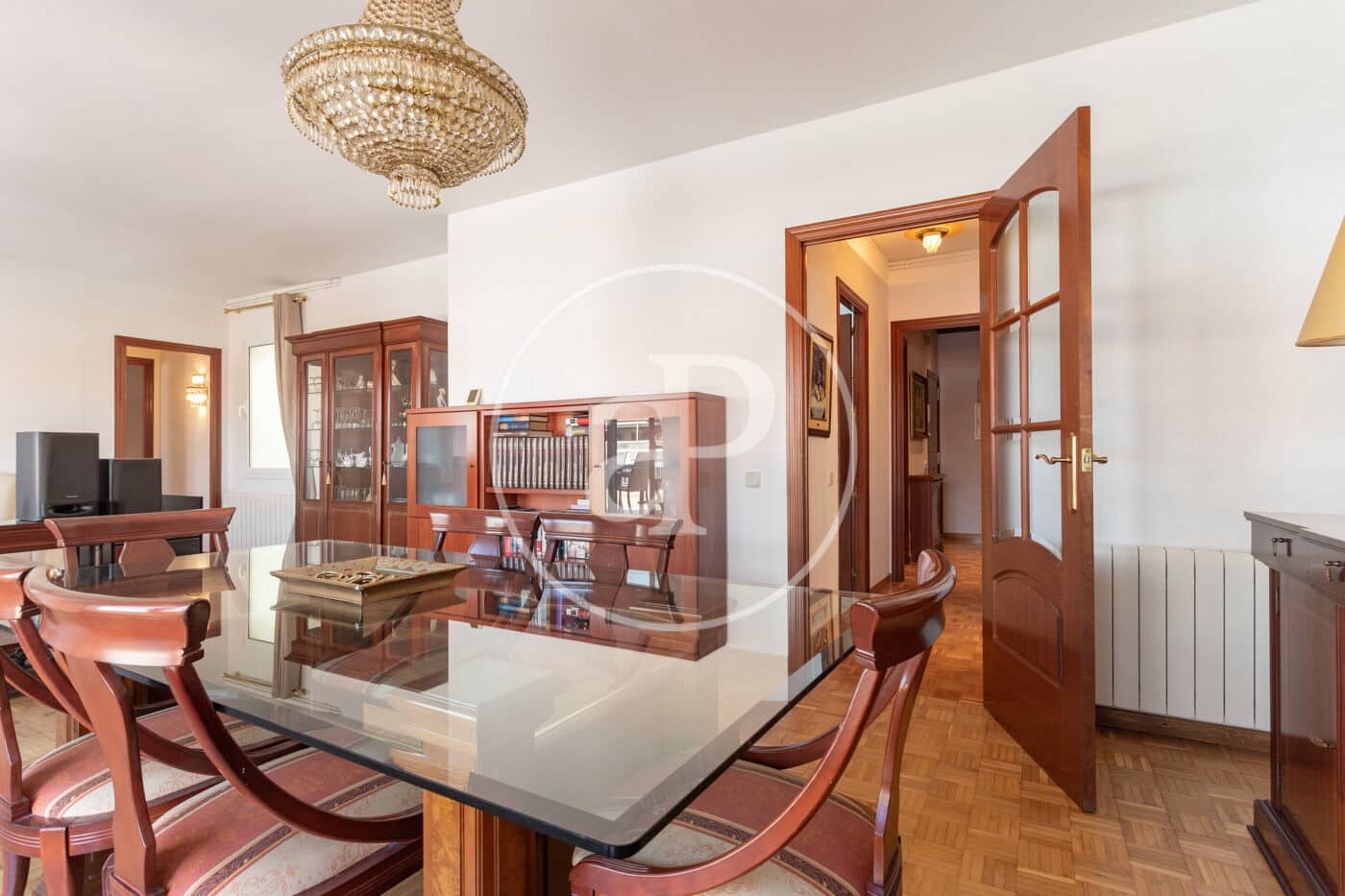 4 bedroom Apartment for rent in Barcelona city - € 1,882 (Ref: 9911036)