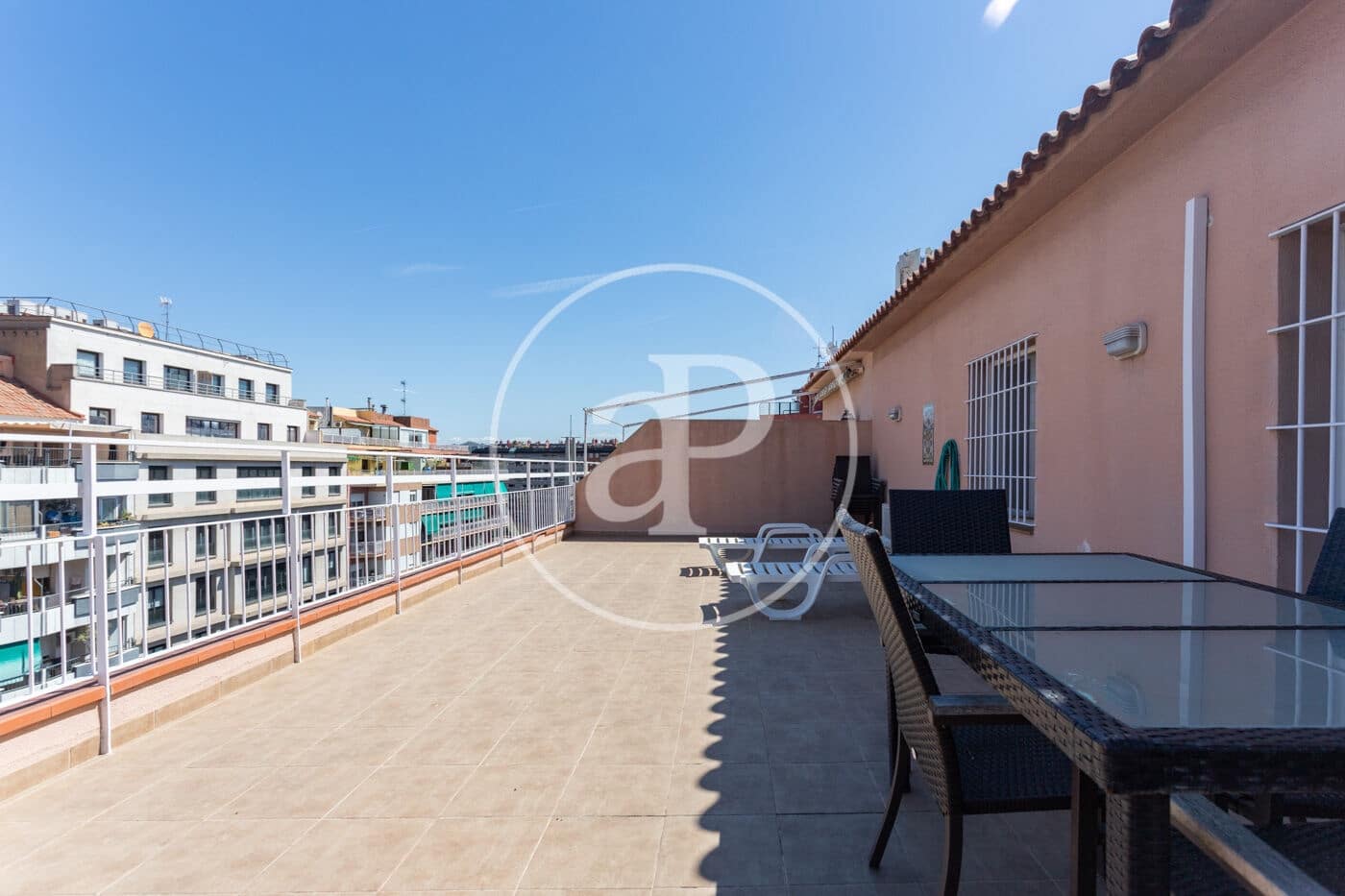 4 bedroom Apartment for rent in Barcelona city - € 1,882 (Ref: 9911036)