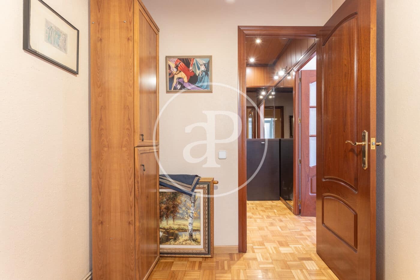 4 bedroom Apartment for rent in Barcelona city - € 1,882 (Ref: 9911036)