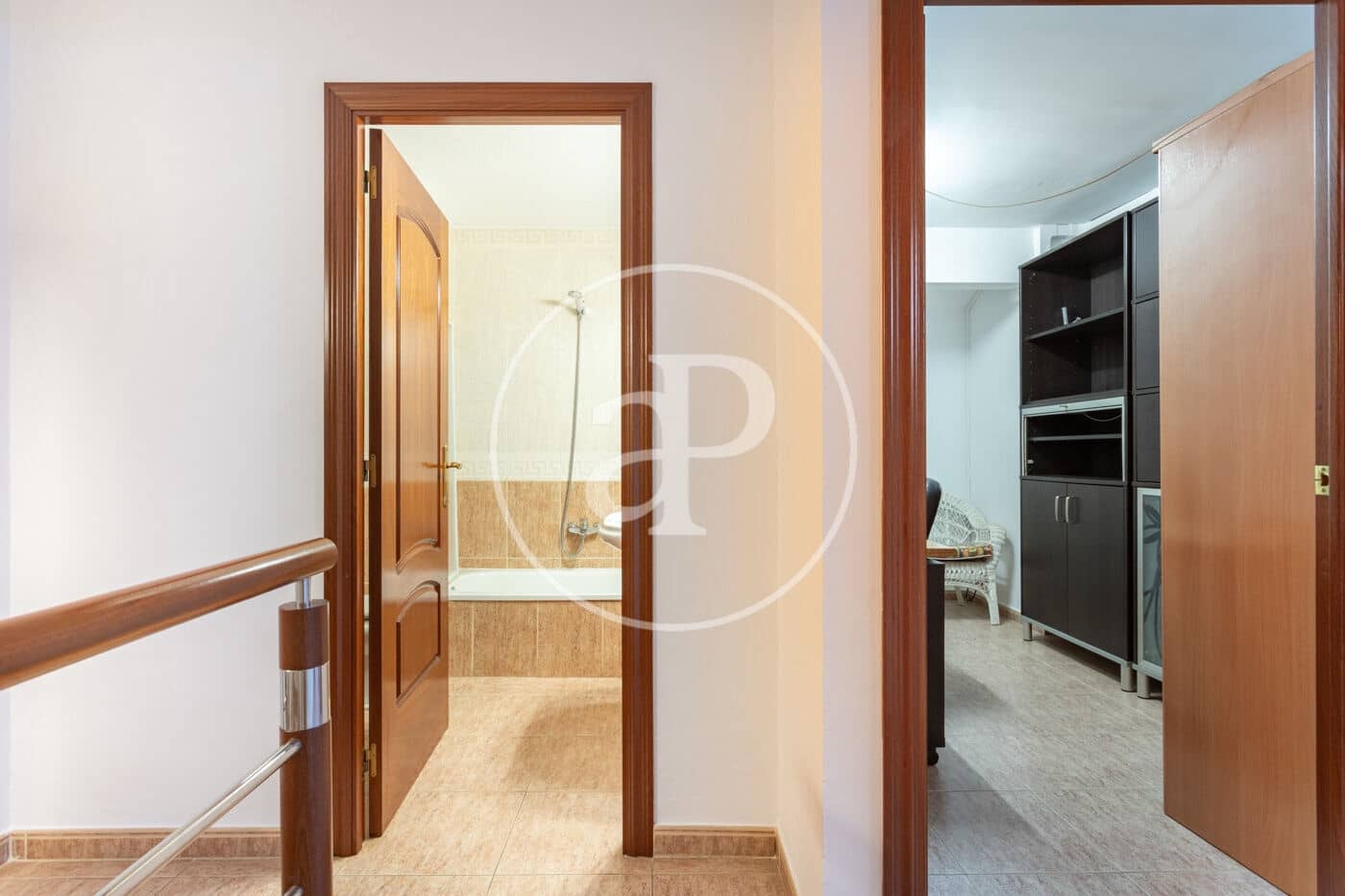 4 bedroom Apartment for rent in Barcelona city - € 1,882 (Ref: 9911036)