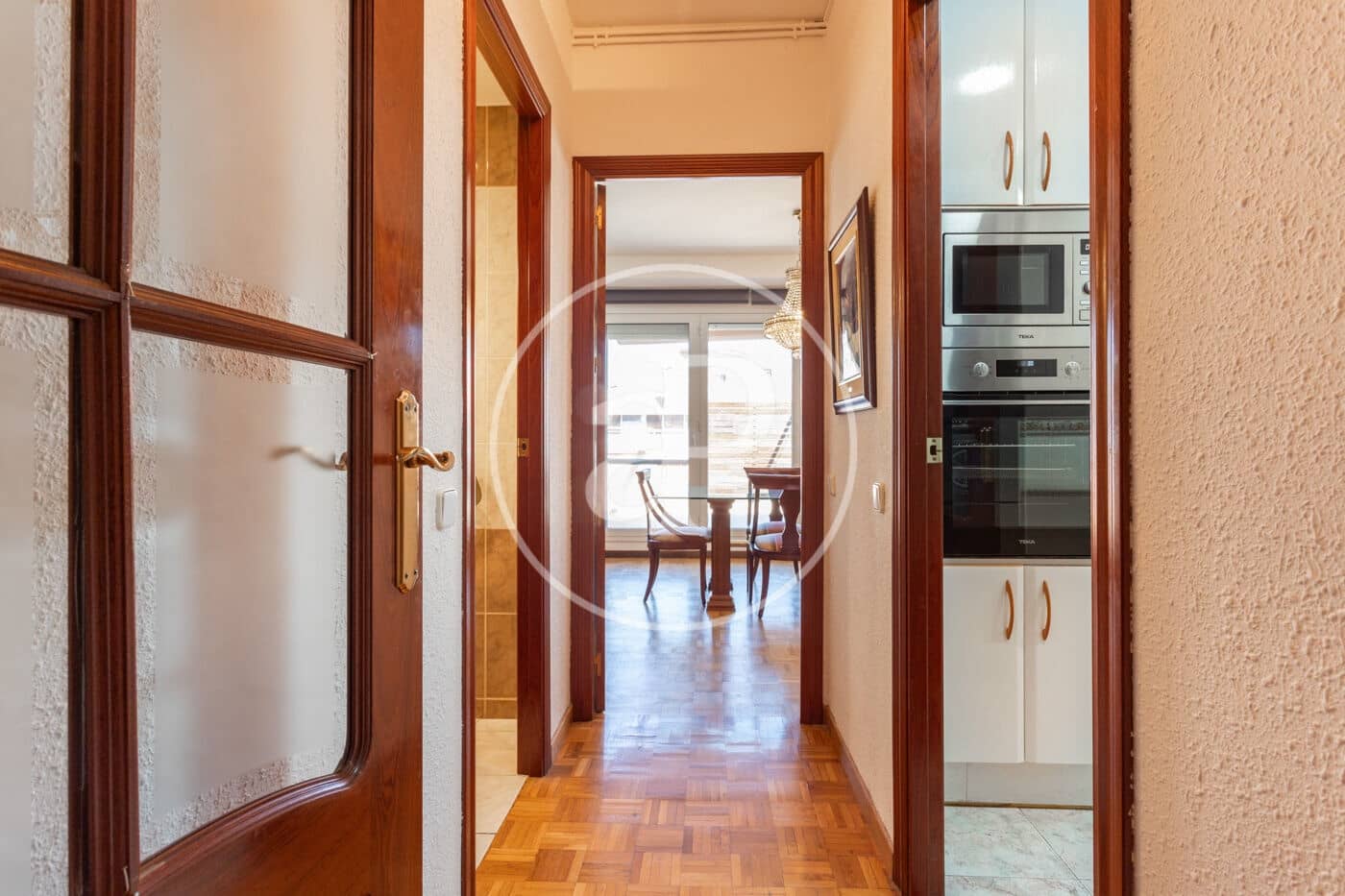 4 bedroom Apartment for rent in Barcelona city - € 1,882 (Ref: 9911036)