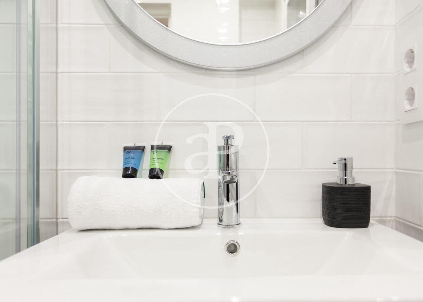 1 sypialnia Apartament na sprzedaż w Miasto Barcelona - 235 000 € (Ref: 9911037)