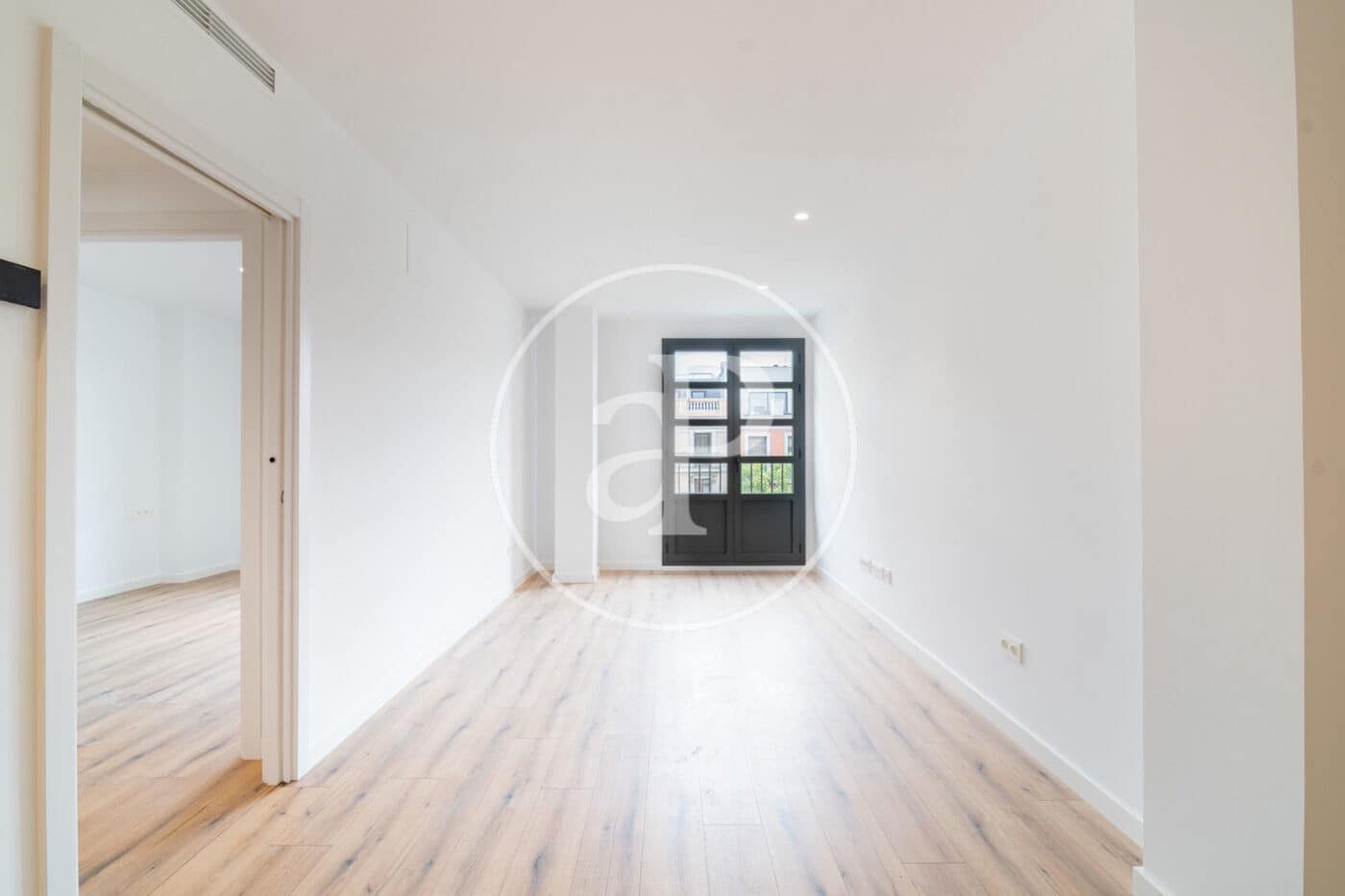 2 bedroom Apartment for rent in Barcelona city - € 2,300 (Ref: 9911038)
