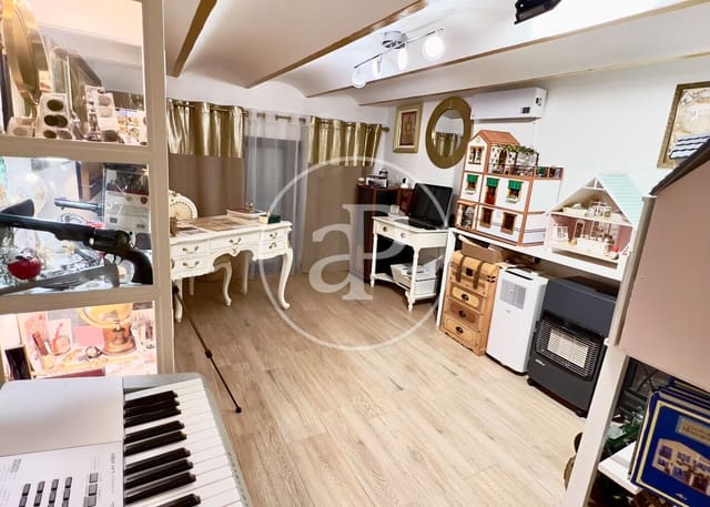 1 sovrum Lägenhet till salu i El Poble Sec, Barcelona stad - 419 000 € (Ref: 9911039)