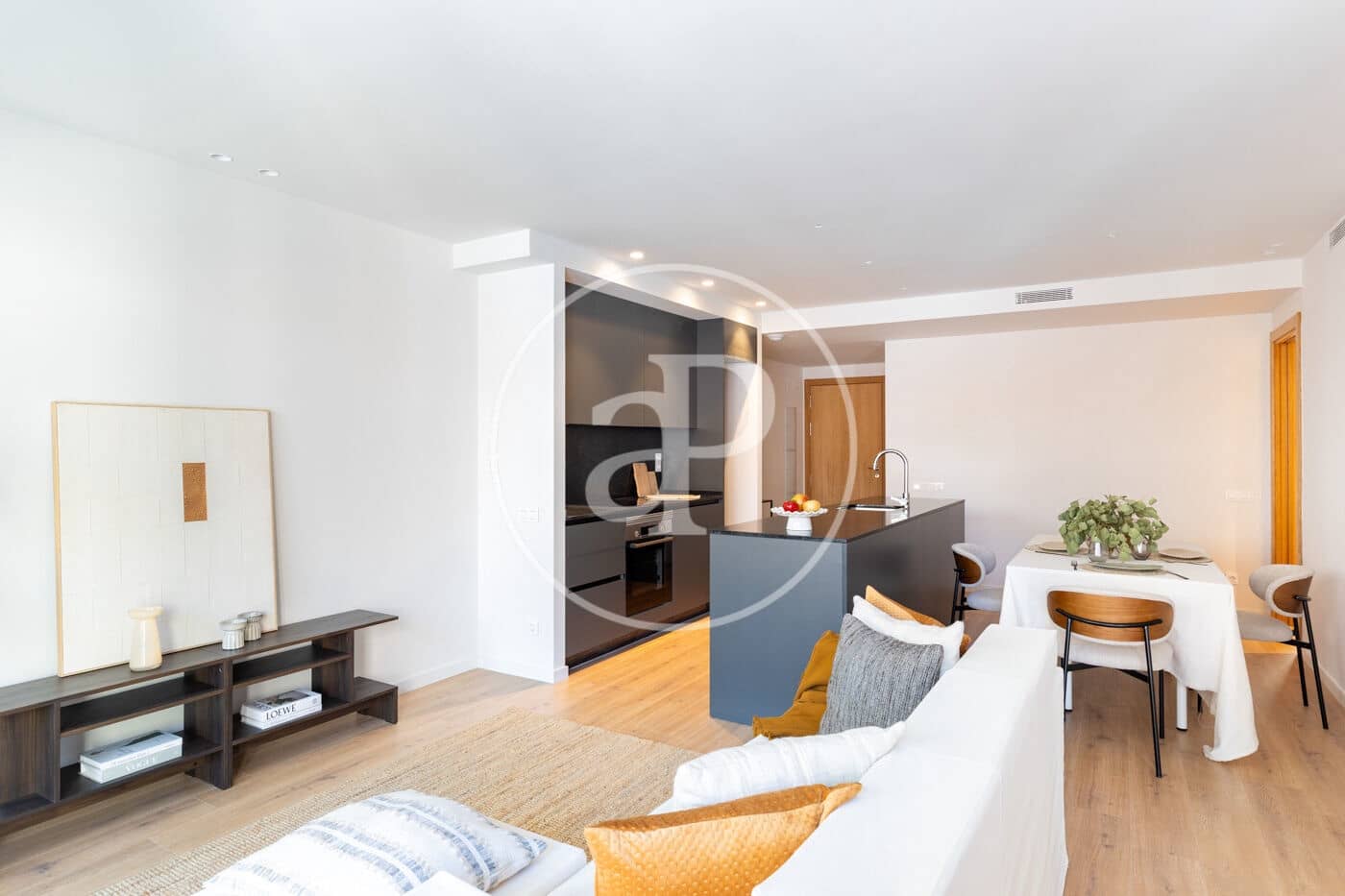 3 bedroom Apartment for sale in Sant Cugat del Valles - € 590,000 (Ref: 9911040)