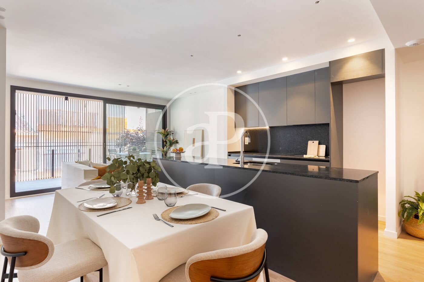 3 bedroom Apartment for sale in Sant Cugat del Valles - € 590,000 (Ref: 9911040)