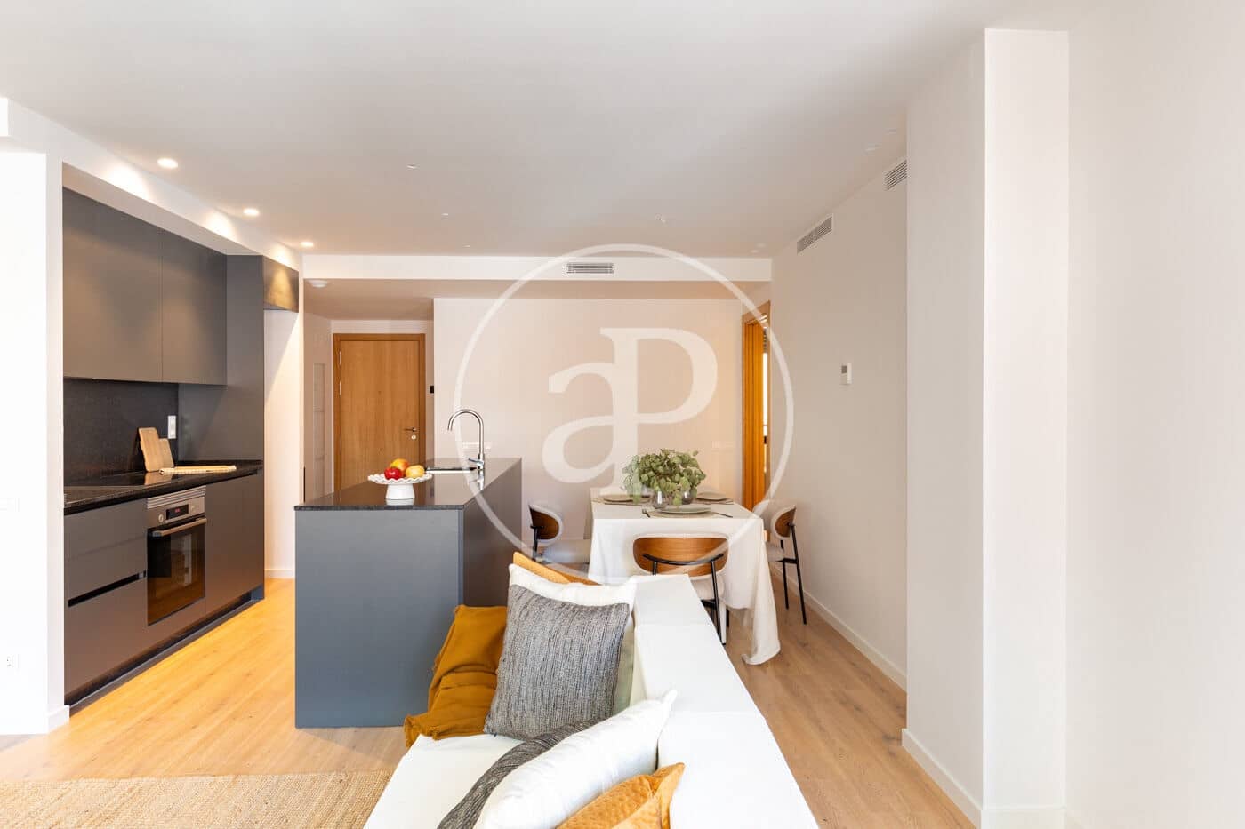3 bedroom Apartment for sale in Sant Cugat del Valles - € 590,000 (Ref: 9911040)