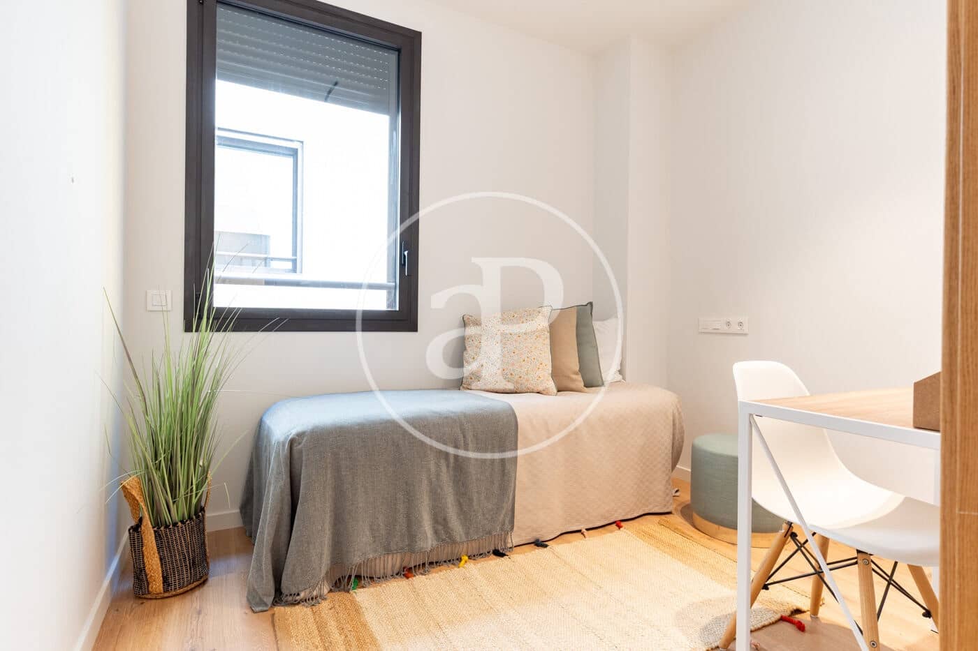 3 bedroom Apartment for sale in Sant Cugat del Valles - € 590,000 (Ref: 9911040)