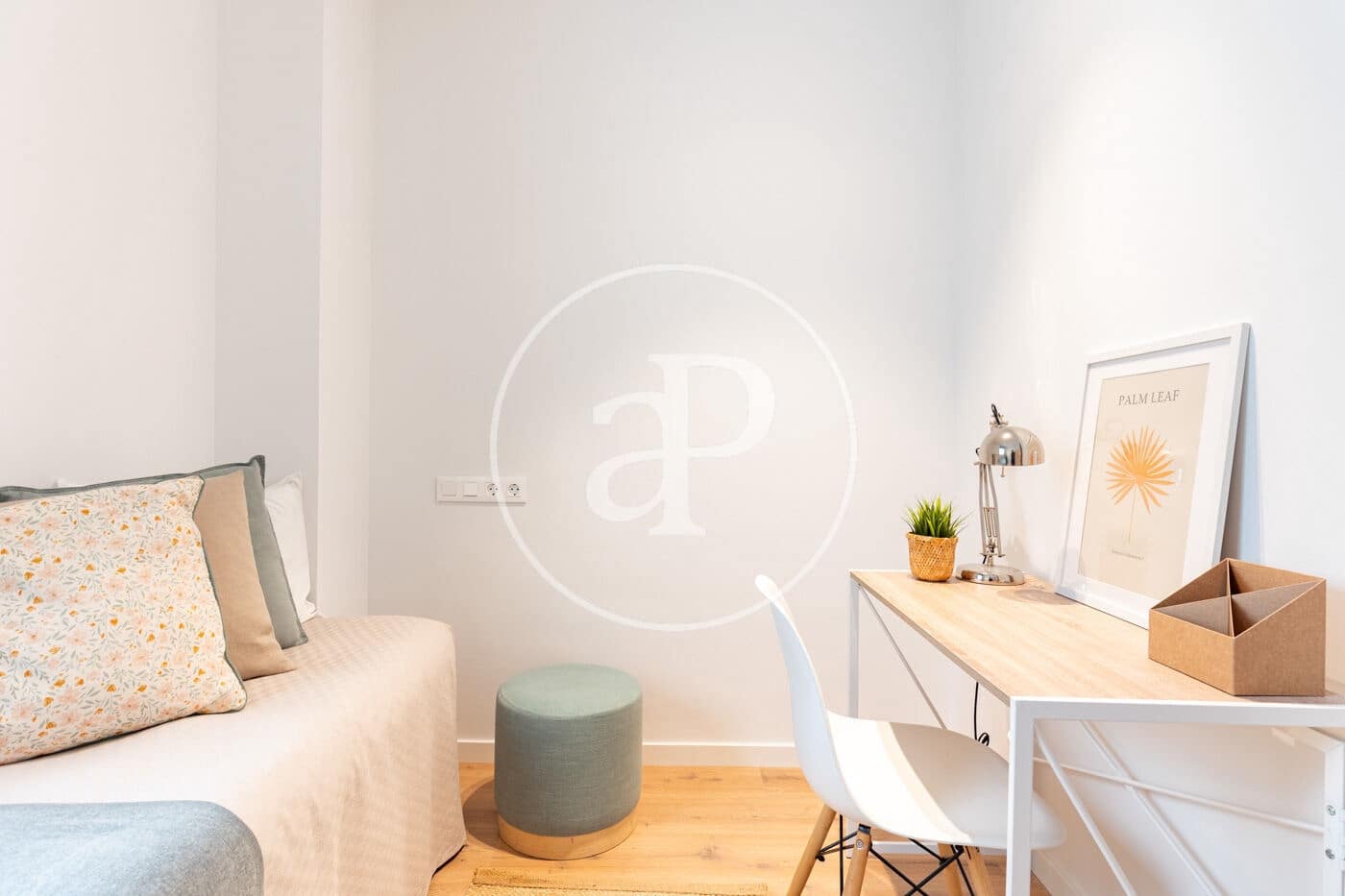 3 bedroom Apartment for sale in Sant Cugat del Valles - € 590,000 (Ref: 9911040)