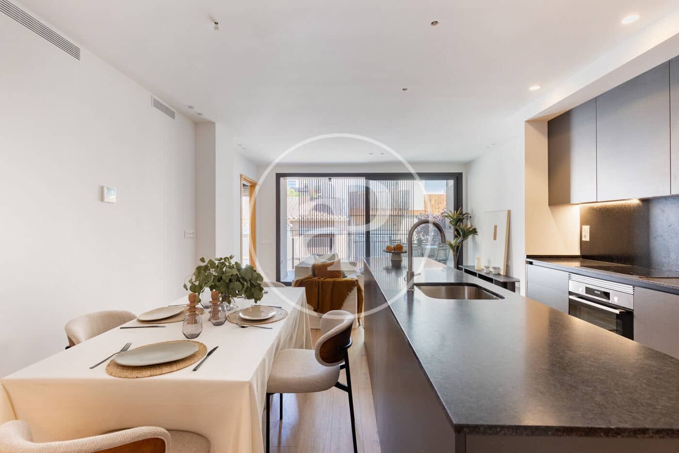 3 bedroom Apartment for sale in Sant Cugat del Valles - € 590,000 (Ref: 9911040)