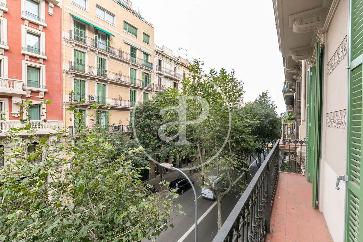 3 slaapkamer Appartement te huur in Barcelona stad - € 3.200 (Ref: 9911041)