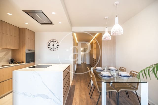 3 slaapkamer Appartement te huur in L'Antiga Esquerra de L'Eixample, Barcelona stad - € 3.000 (Ref: 9911044)