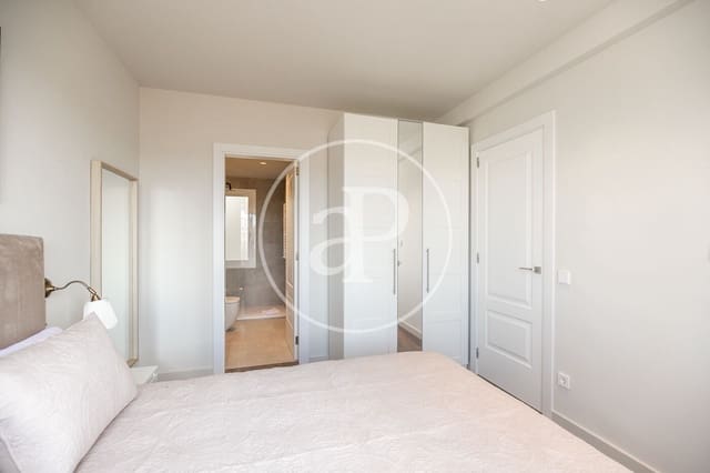 3 slaapkamer Appartement te huur in L'Antiga Esquerra de L'Eixample, Barcelona stad - € 3.000 (Ref: 9911044)