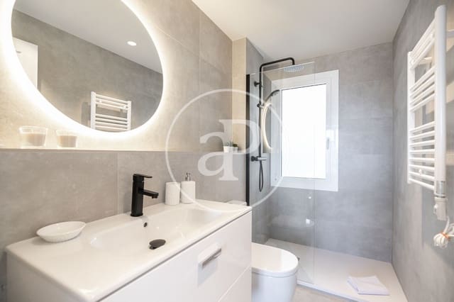 3 slaapkamer Appartement te huur in L'Antiga Esquerra de L'Eixample, Barcelona stad - € 3.000 (Ref: 9911044)