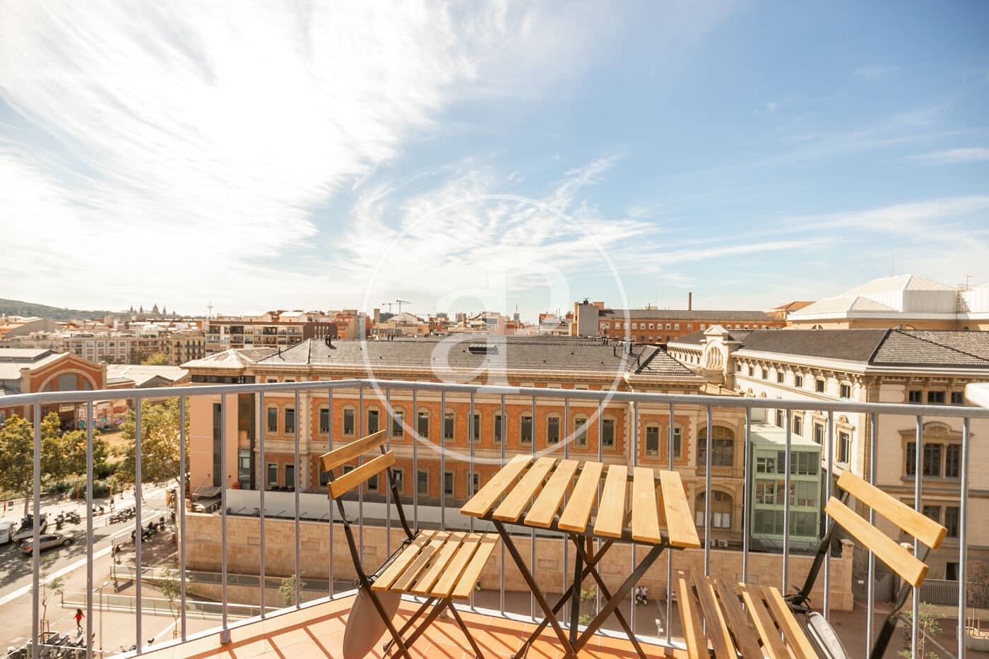 3 slaapkamer Appartement te huur in Barcelona stad - € 3.000 (Ref: 9911044)
