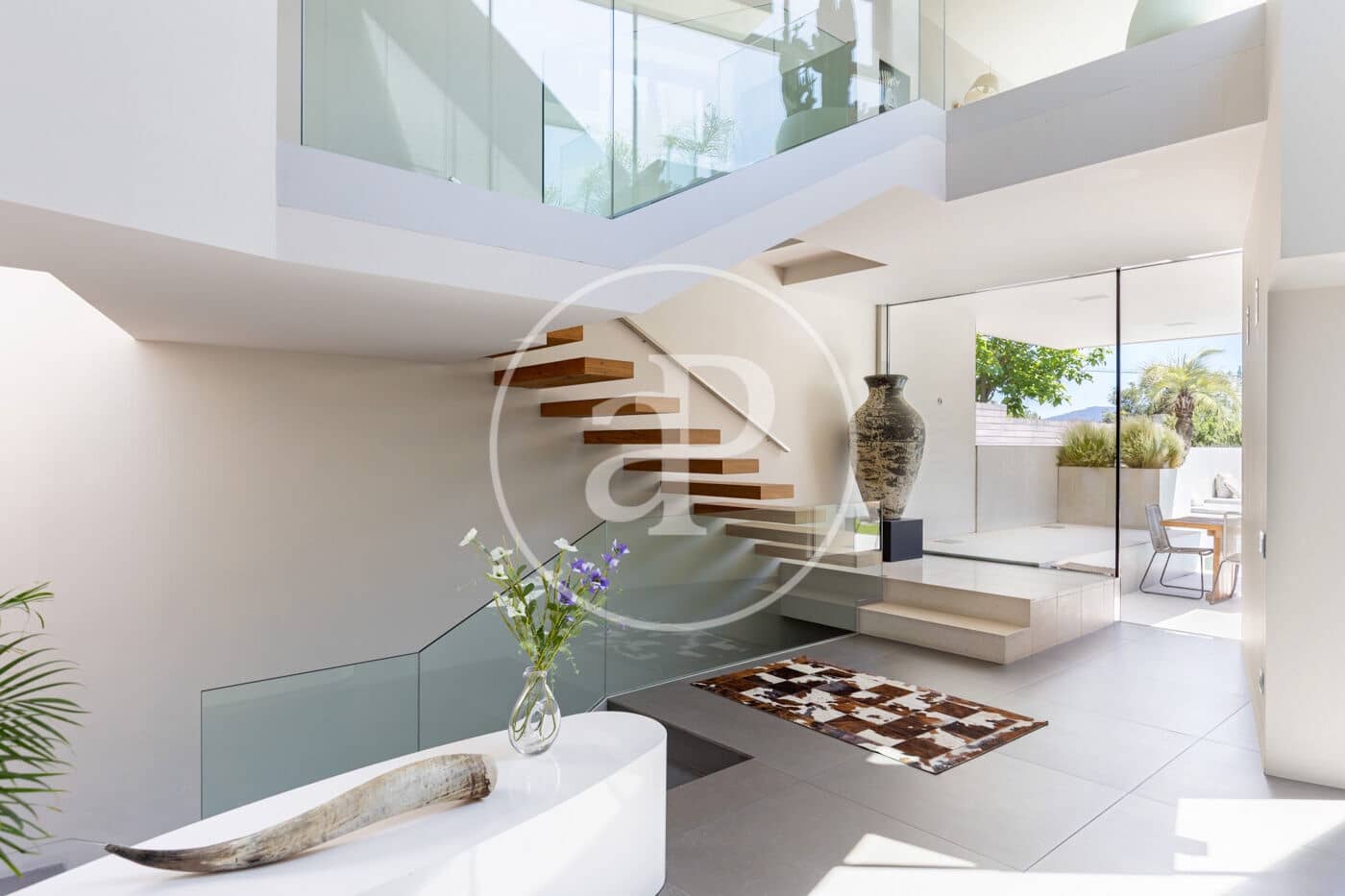 4 bedroom Villa for sale in Sant Cugat del Valles with pool - € 2,575,000 (Ref: 9913160)