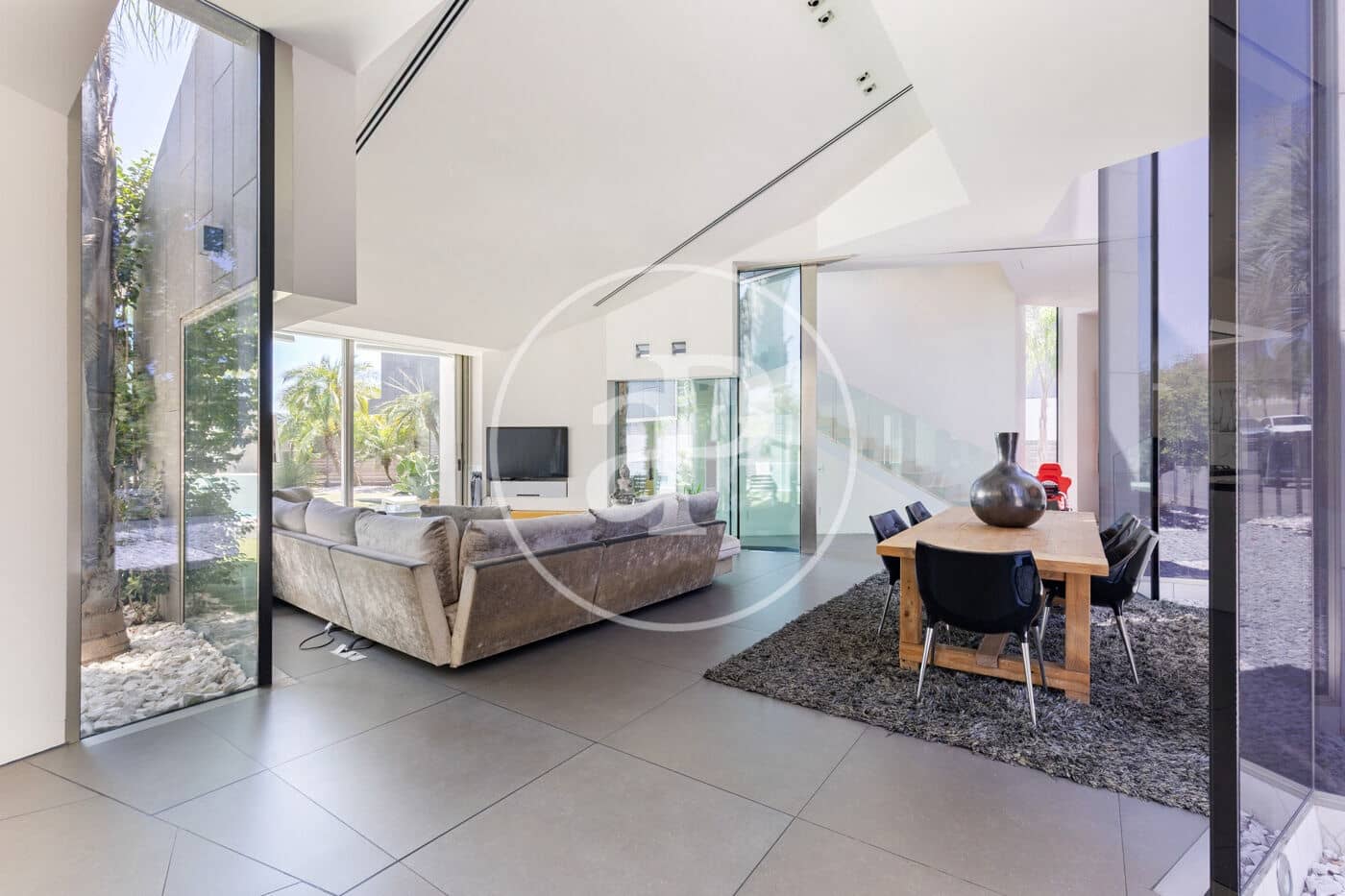 4 bedroom Villa for sale in Sant Cugat del Valles with pool - € 2,575,000 (Ref: 9913160)