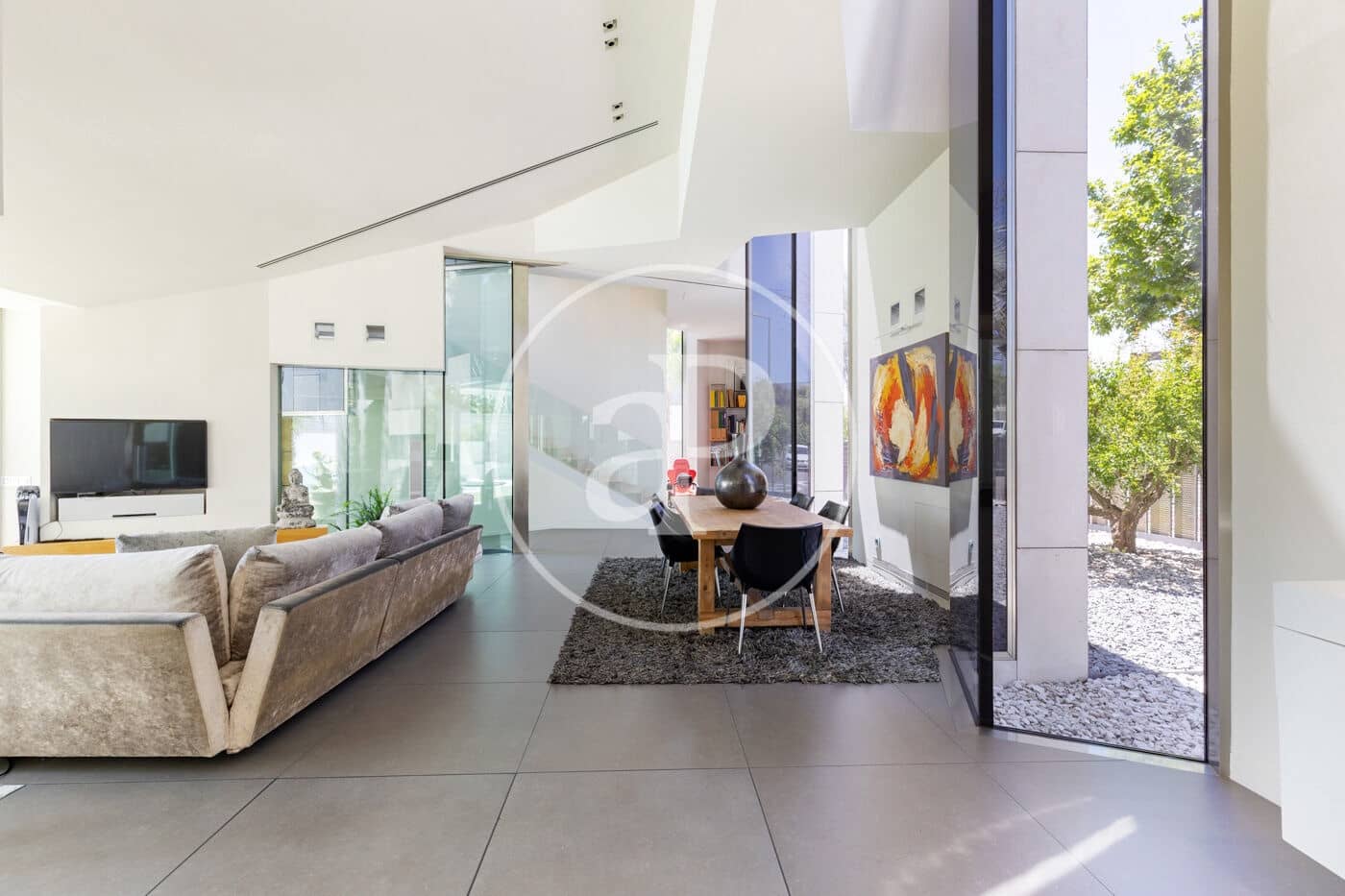 4 bedroom Villa for sale in Sant Cugat del Valles with pool - € 2,575,000 (Ref: 9913160)