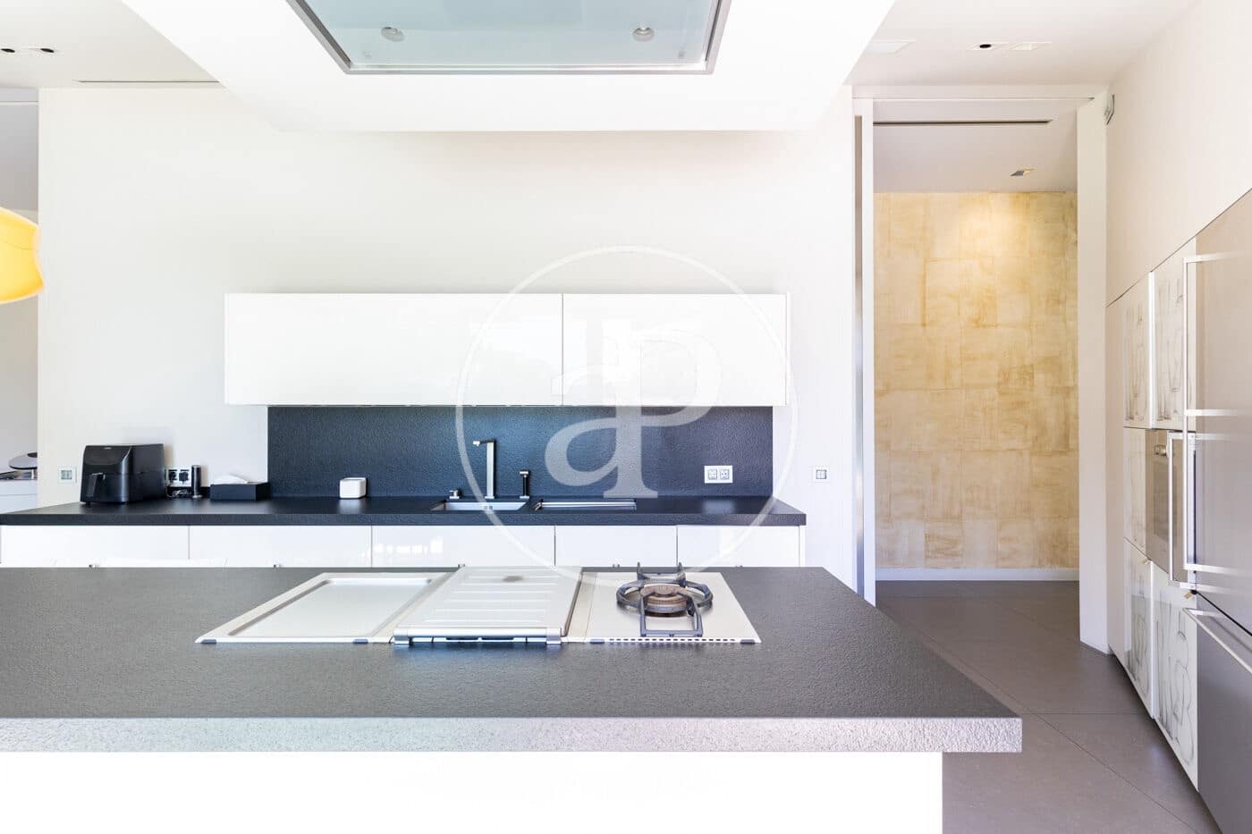 4 bedroom Villa for sale in Sant Cugat del Valles with pool - € 2,575,000 (Ref: 9913160)