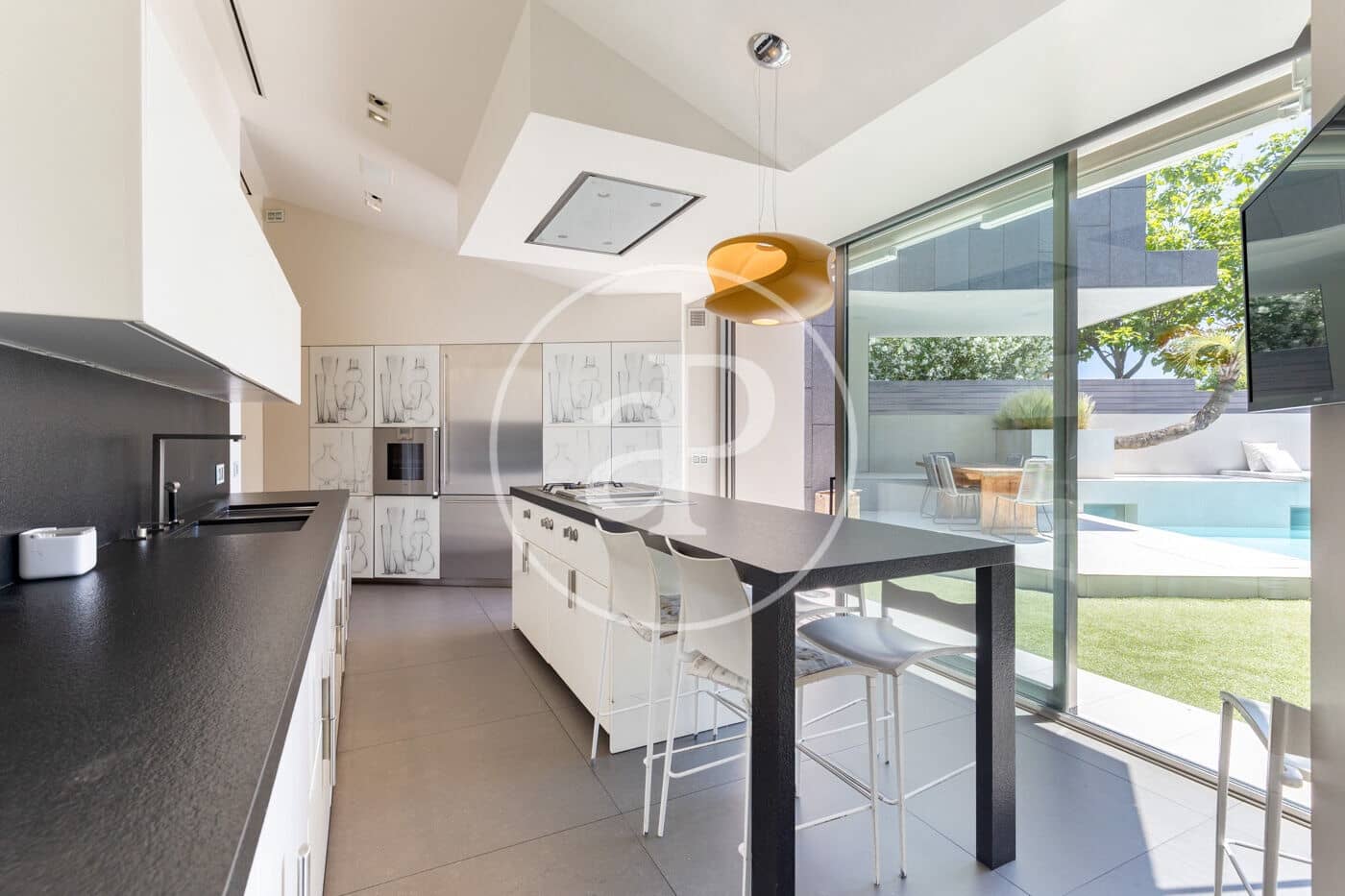 4 bedroom Villa for sale in Sant Cugat del Valles with pool - € 2,575,000 (Ref: 9913160)