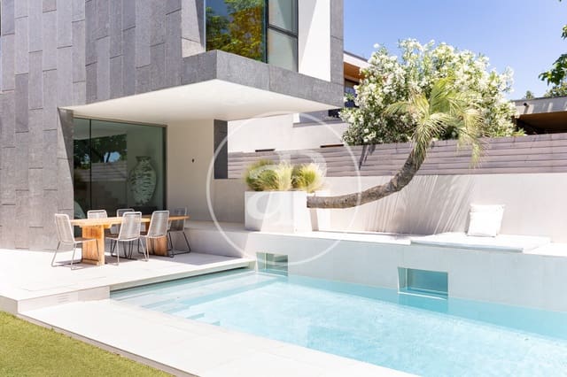 4 bedroom Villa for sale in Mira-Sol, Sant Cugat del Vallès with pool - € 2,575,000 (Ref: 9913160)