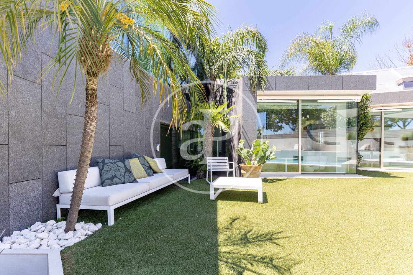 4 bedroom Villa for sale in Sant Cugat del Valles with pool - € 2,575,000 (Ref: 9913160)