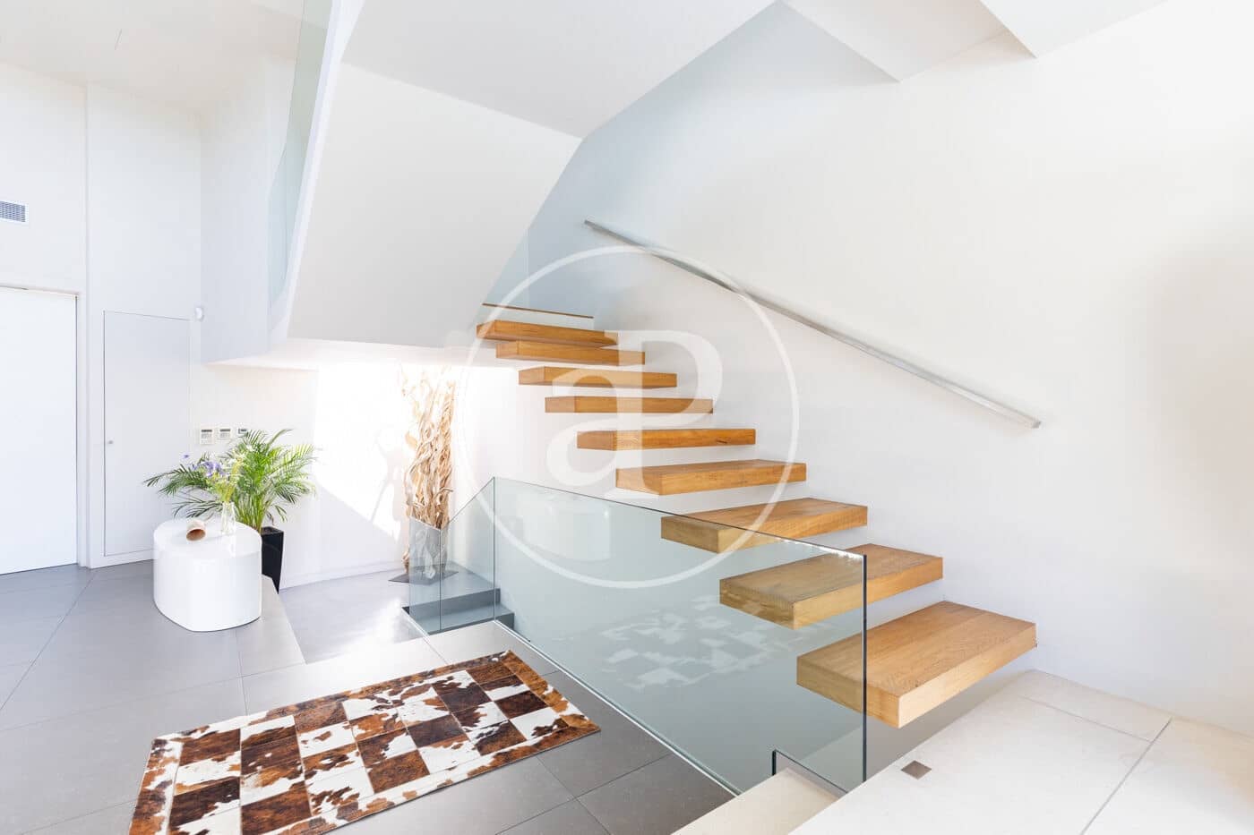 4 bedroom Villa for sale in Sant Cugat del Valles with pool - € 2,575,000 (Ref: 9913160)