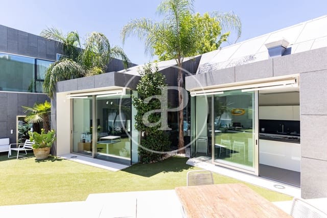 4 bedroom Villa for sale in Mira-Sol, Sant Cugat del Vallès with pool - € 2,575,000 (Ref: 9913160)