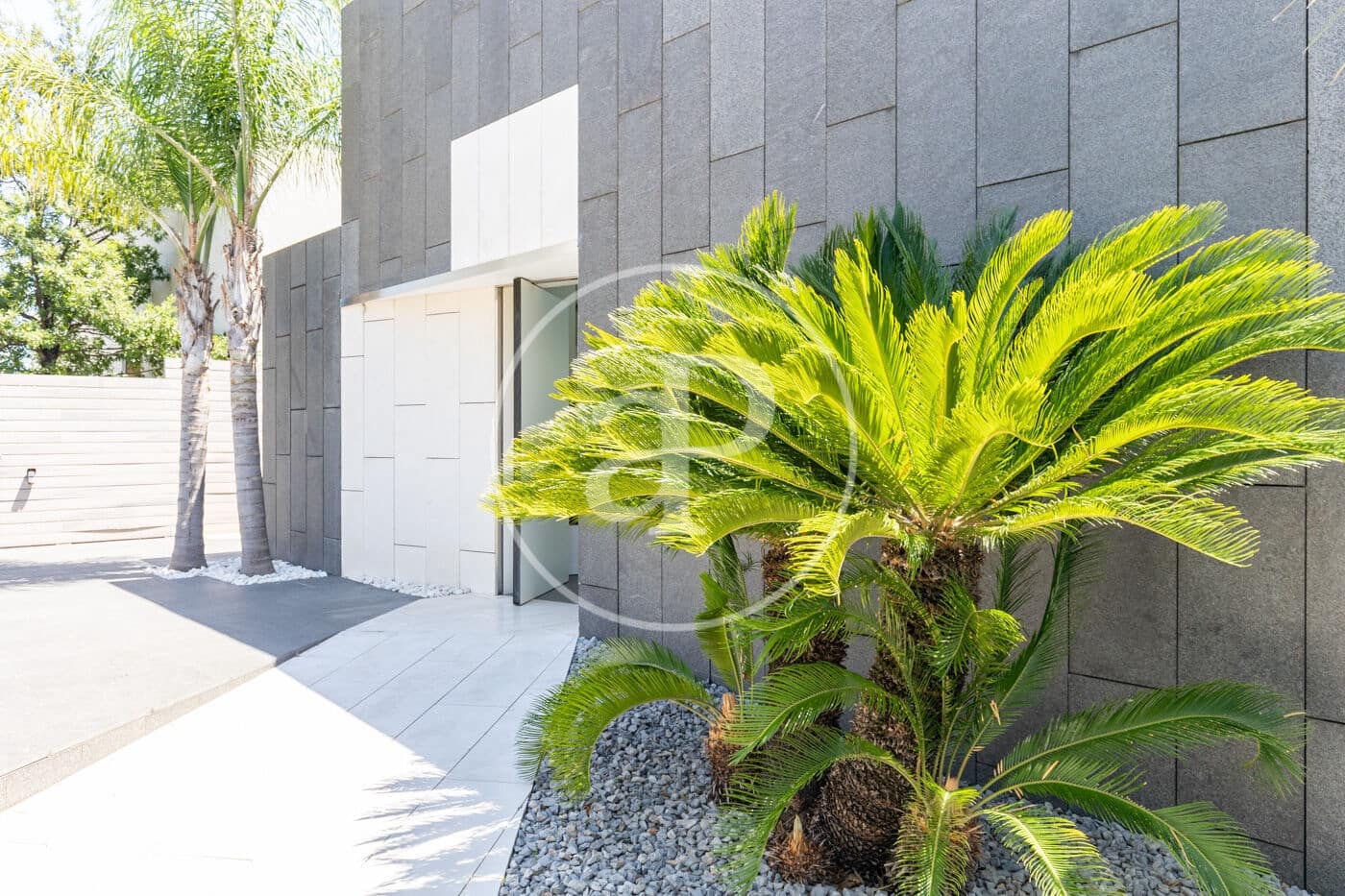 4 bedroom Villa for sale in Sant Cugat del Valles with pool - € 2,575,000 (Ref: 9913160)