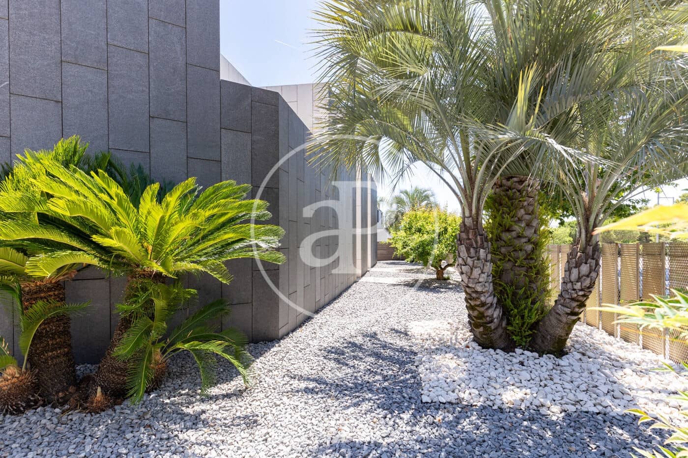 4 bedroom Villa for sale in Sant Cugat del Valles with pool - € 2,575,000 (Ref: 9913160)