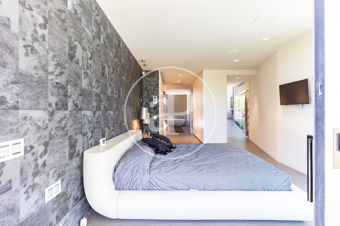 4 bedroom Villa for sale in Sant Cugat del Valles with pool - € 2,575,000 (Ref: 9913160)
