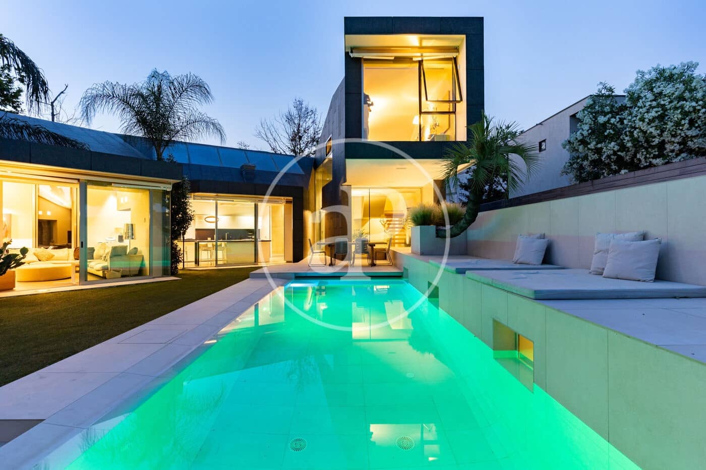 4 bedroom Villa for sale in Sant Cugat del Valles with pool - € 2,575,000 (Ref: 9913160)