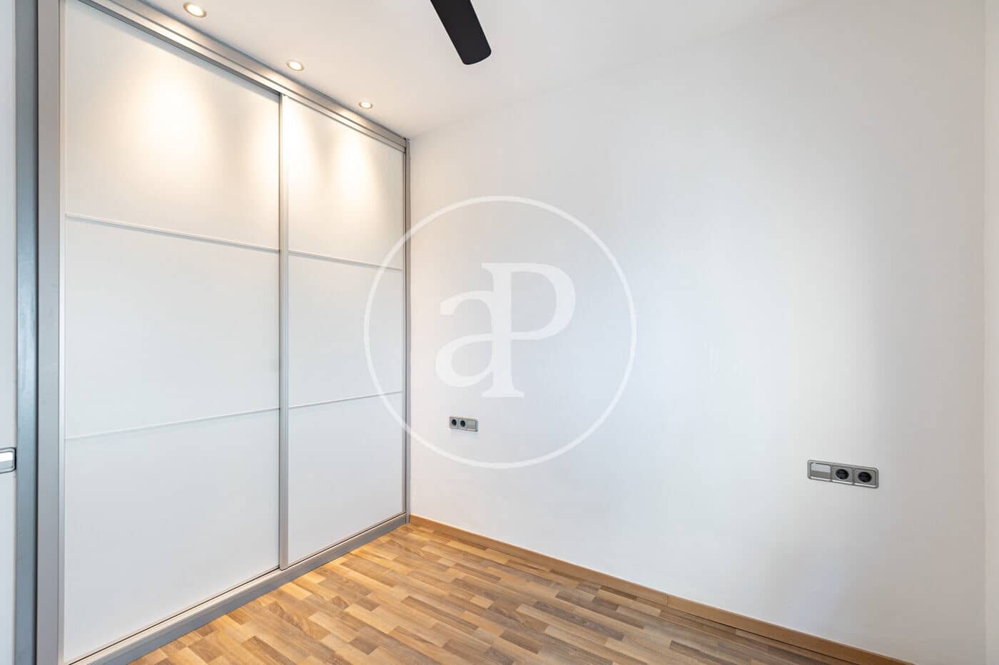 2 camera da letto Appartamento in vendita in Barcelona citta - 490.000 € (Rif: 9913161)