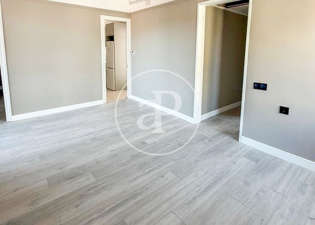2 sovrum Lägenhet till salu i La Vila de Gràcia, Barcelona stad - 500 000 € (Ref: 9915812)