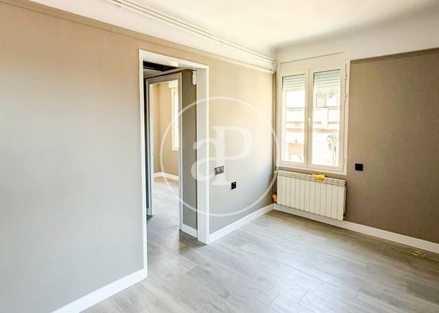 2 sovrum Lägenhet till salu i La Vila de Gràcia, Barcelona stad - 500 000 € (Ref: 9915812)