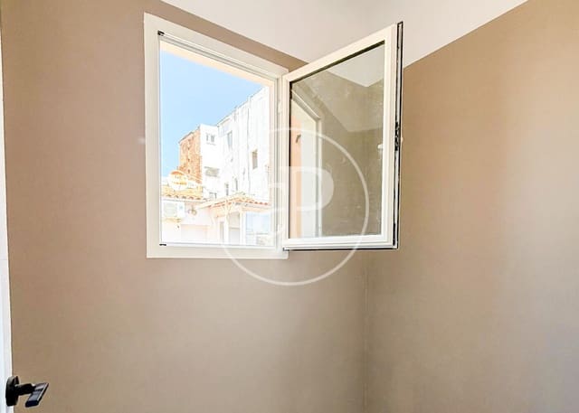 2 sovrum Lägenhet till salu i La Vila de Gràcia, Barcelona stad - 500 000 € (Ref: 9915812)