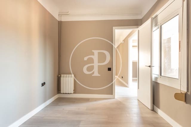 2 slaapkamer Appartement te koop in La Vila de Gràcia, Barcelona stad - € 500.000 (Ref: 9915812)