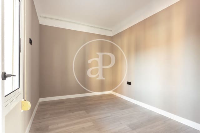 2 slaapkamer Appartement te koop in La Vila de Gràcia, Barcelona stad - € 500.000 (Ref: 9915812)